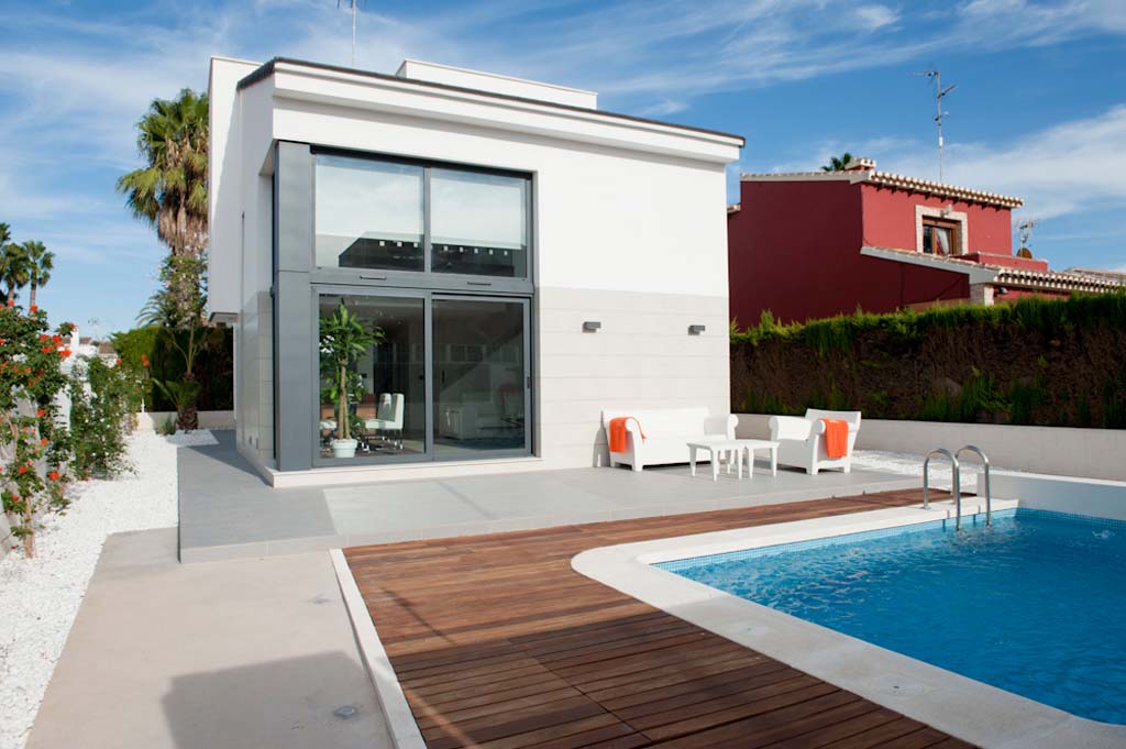 villa with pool option